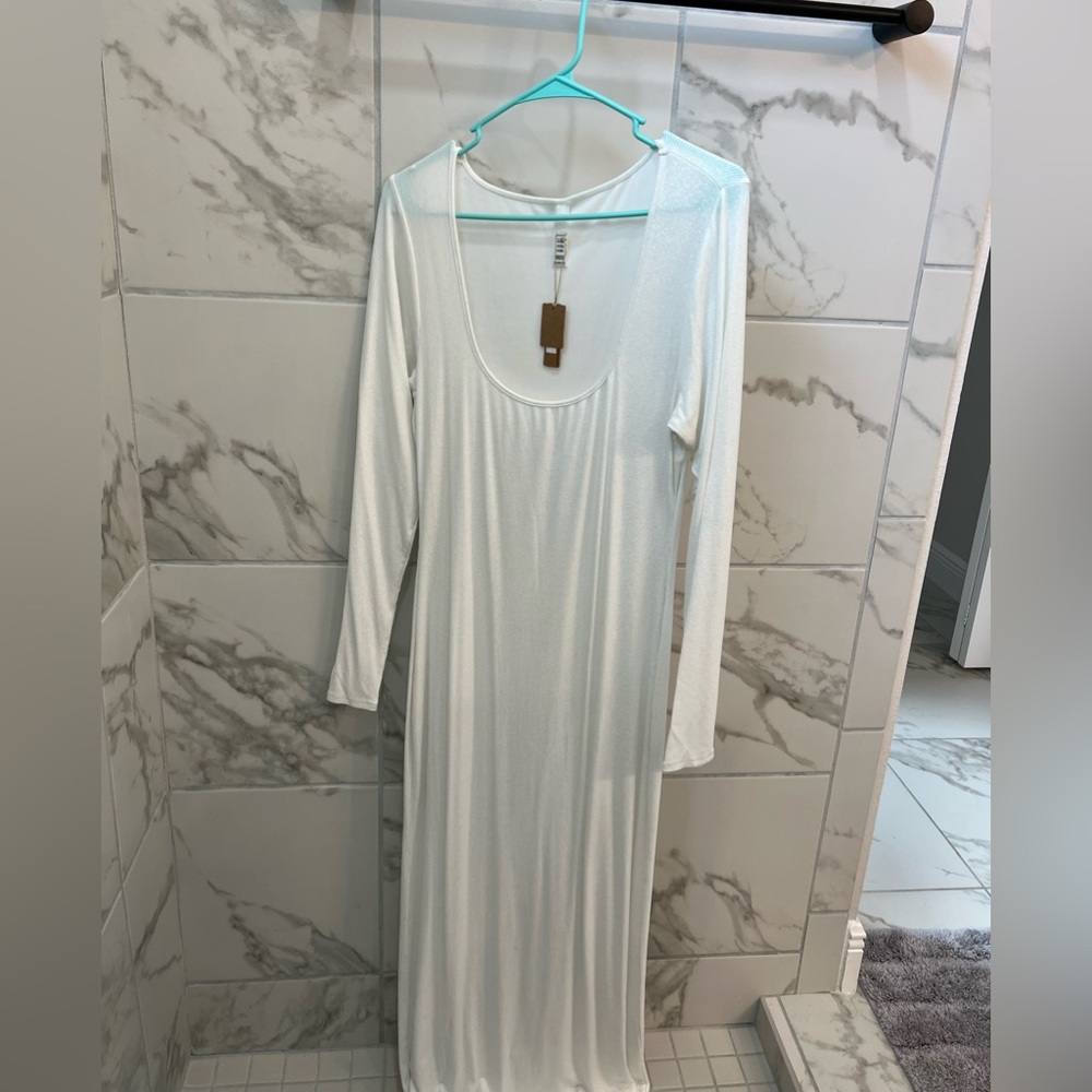Long sleeve skims maxi dress